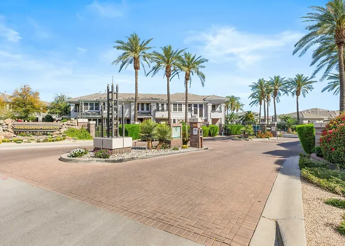 Aeris - Pool & Gym - Near Kierland Commons * Scottsdale